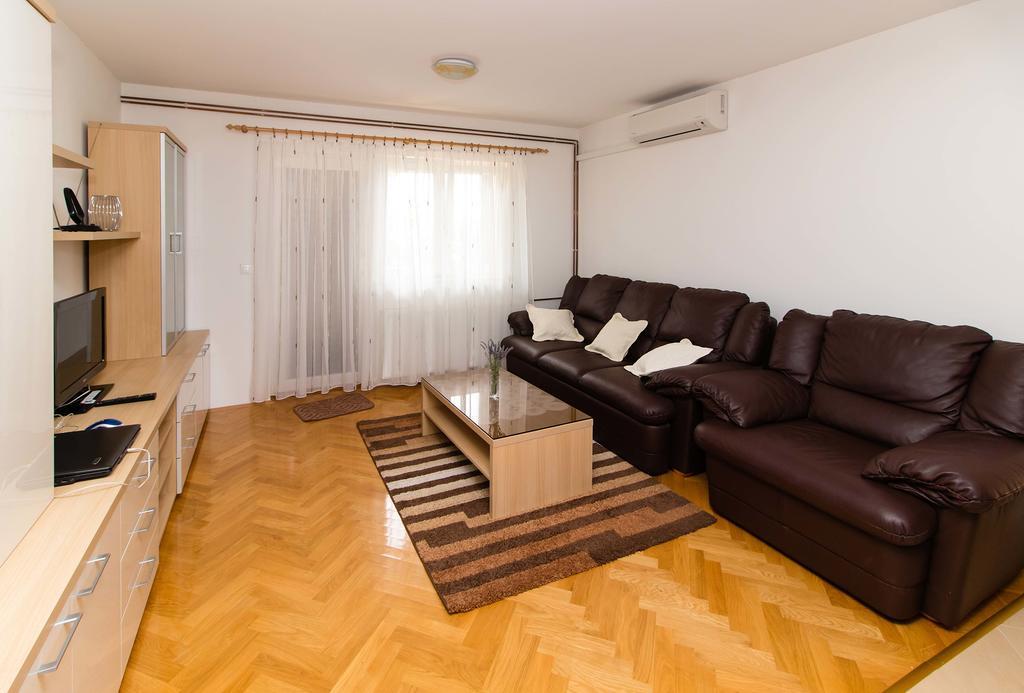 Apartment Peran Šibenik Esterno foto
